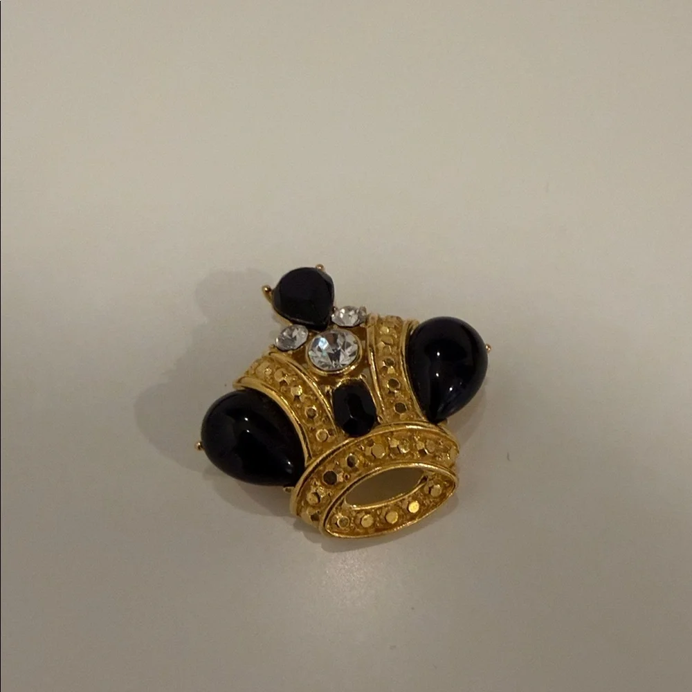 Vtg Trifari Royal Imperial Gold and Black Crown Brooch - Picture 4 of 9